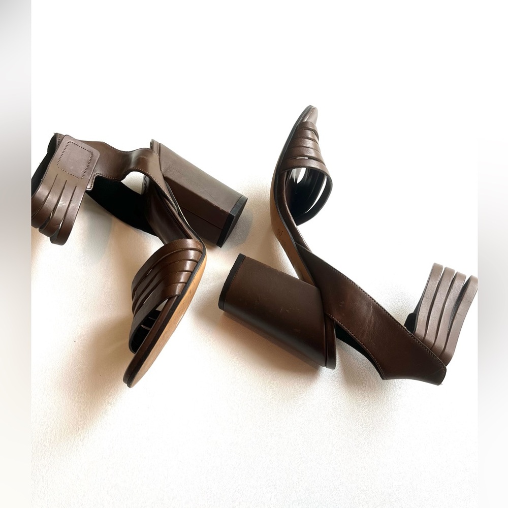 Vince Peep Toes sandals
